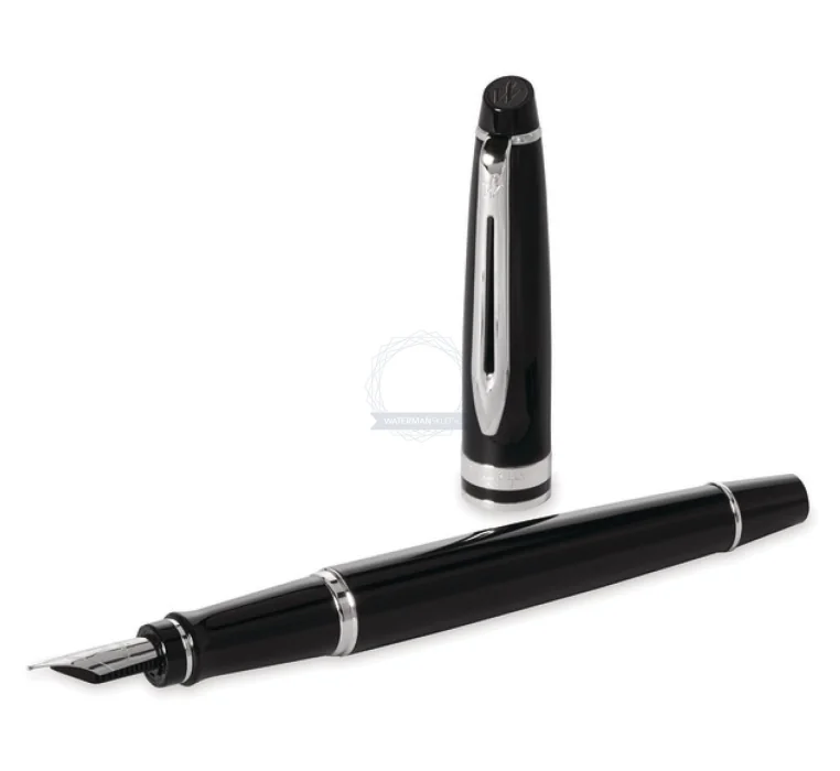 Waterman Expert Black CT Fountain Pen in cover Love is in the air in cover  Love is in the air S0951740_O122